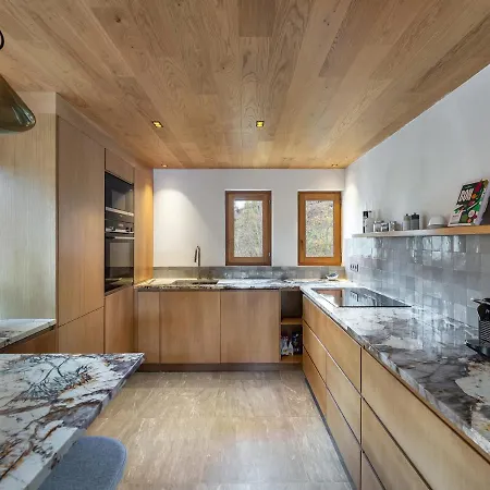 Moderne Et Spacieux A Megeve, 5 Chambres, Jacuzzi, Salle Tv, Proche Centre Et Remontee Mecanique - Fr-1-569-119 בקתה